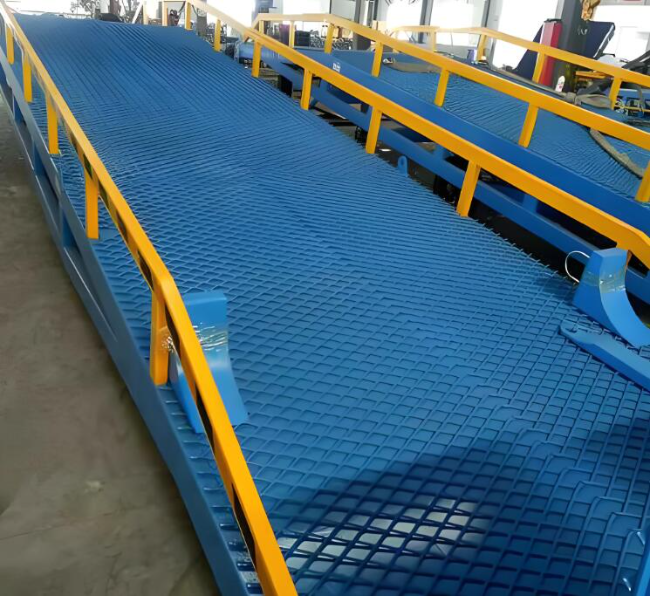 黄竹镇移动式液压登车桥